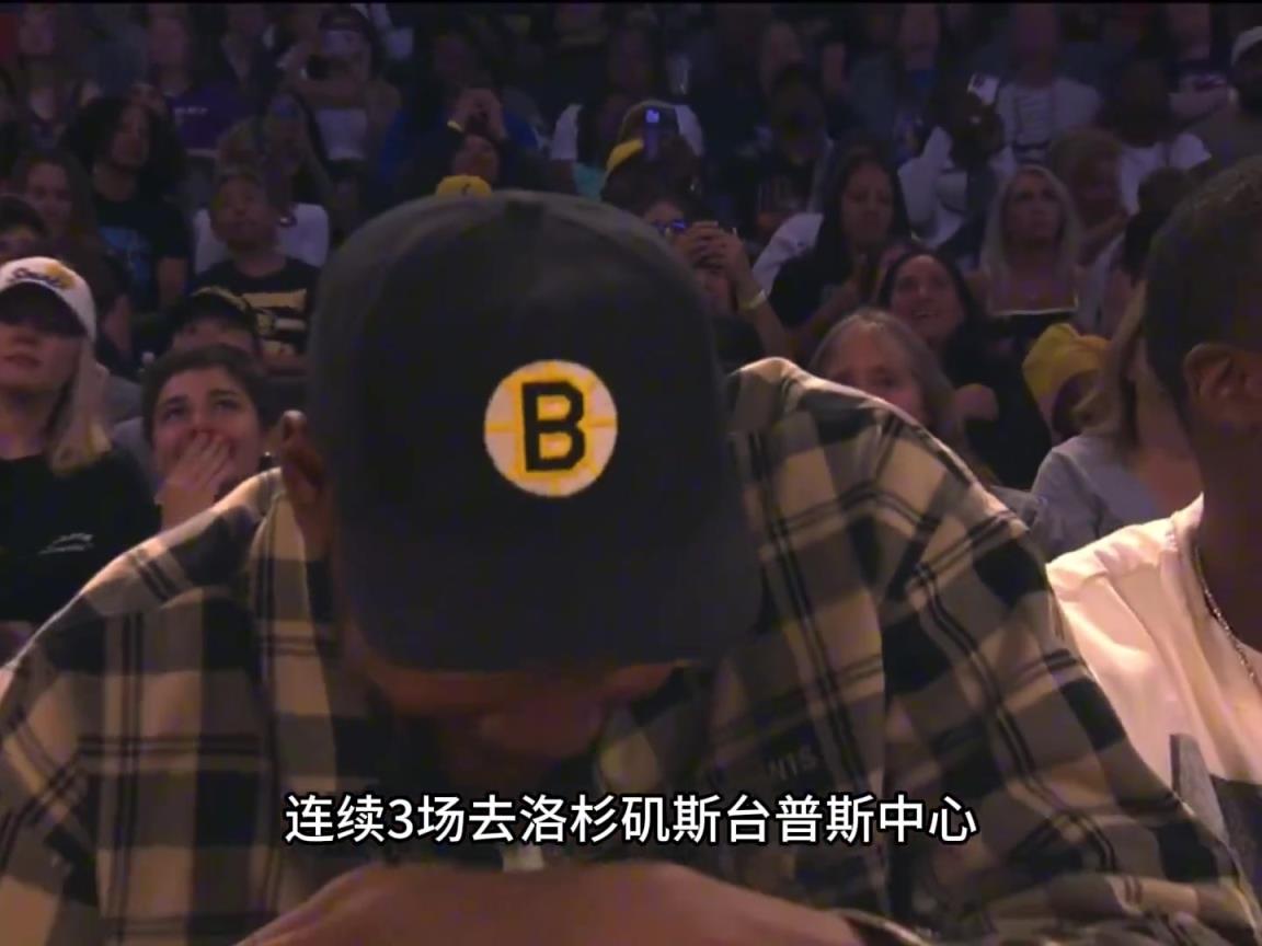 KD凡心大動(dòng)？連續(xù)三場(chǎng)盯梢火花隊(duì)皮衣布林克庫里‘準(zhǔn)妹夫’上線？